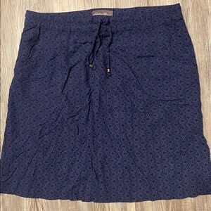 EUC EDDIE BAUER Blue Print Rayon Easy Wear Skirt S
